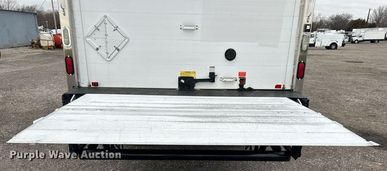 image for item OM9229 2013 Freightliner M2 Business Class  box truck