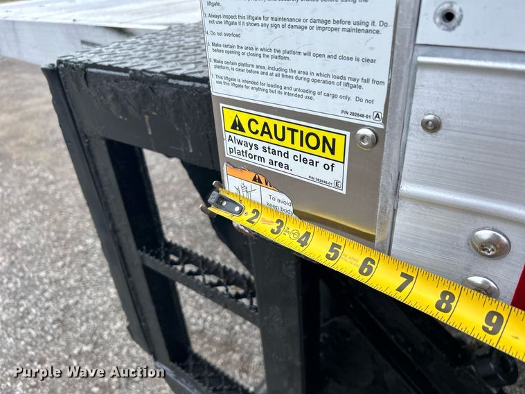 image for item OM9229 2013 Freightliner M2 Business Class  box truck