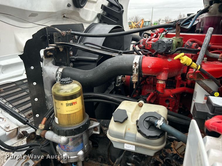 image for item OM9229 2013 Freightliner M2 Business Class  box truck