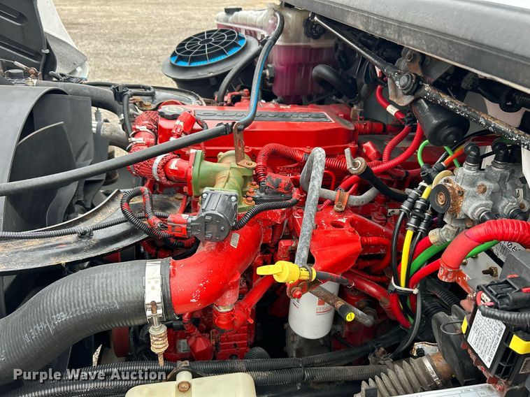 image for item OM9229 2013 Freightliner M2 Business Class  box truck