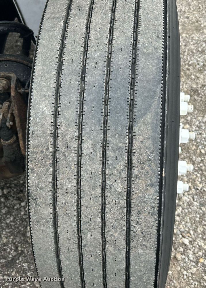 image for item OM9229 2013 Freightliner M2 Business Class  box truck