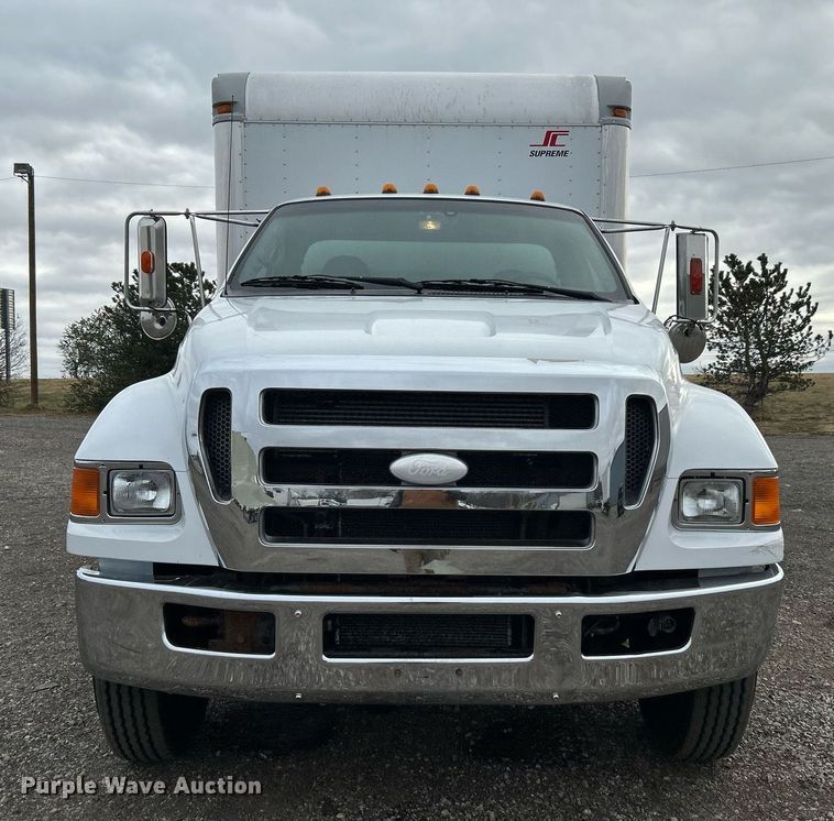 image for item OM9230 2009 Ford F650 Super Duty  box truck