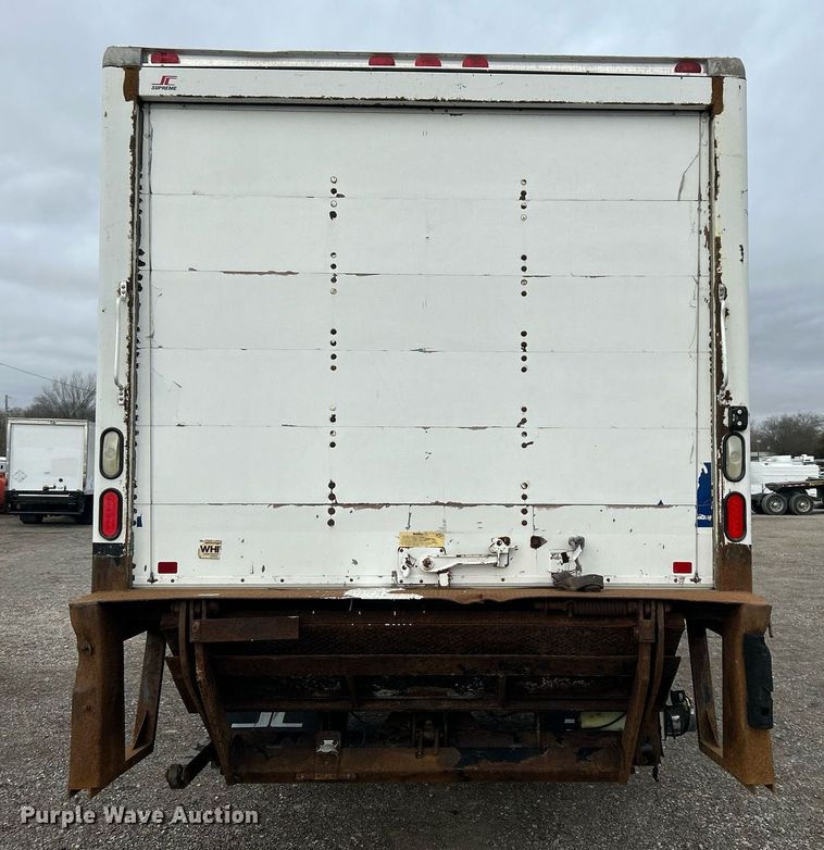 image for item OM9230 2009 Ford F650 Super Duty  box truck