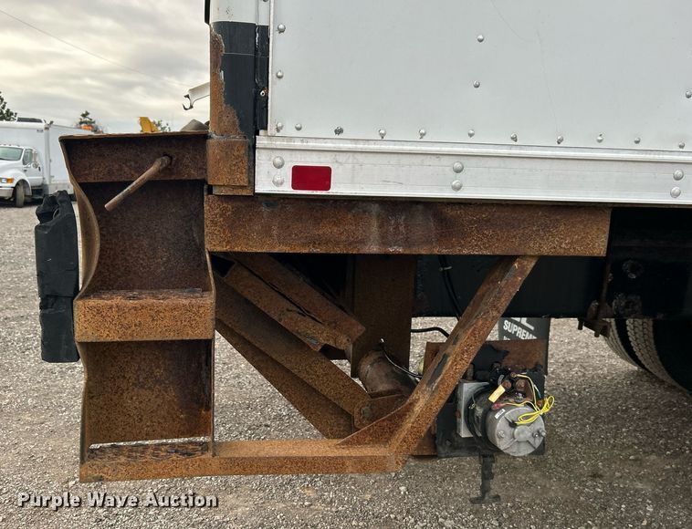 image for item OM9230 2009 Ford F650 Super Duty  box truck