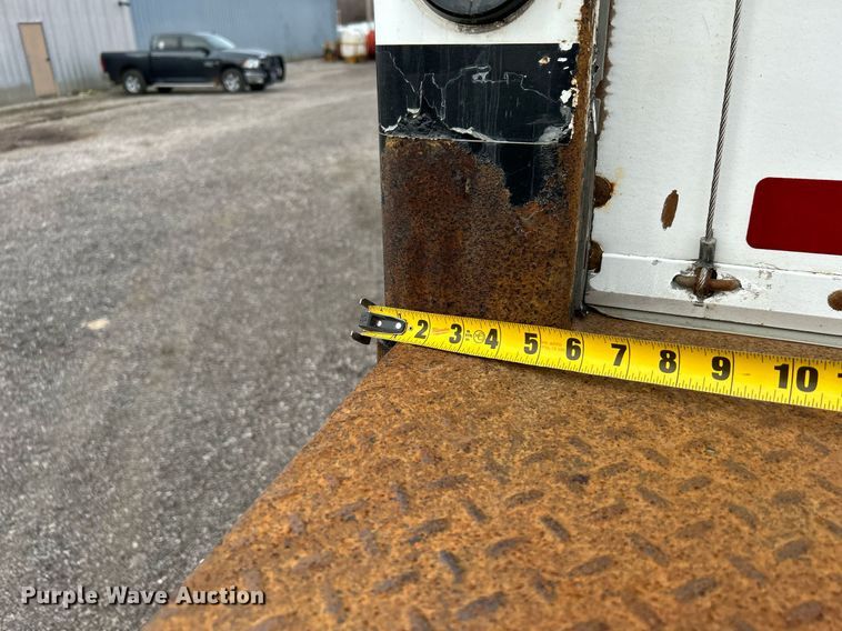 image for item OM9230 2009 Ford F650 Super Duty  box truck