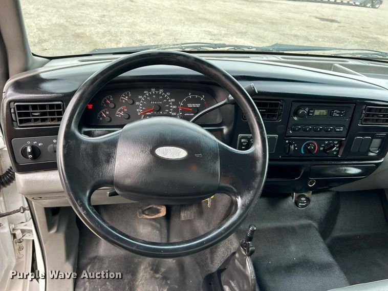 image for item OM9230 2009 Ford F650 Super Duty  box truck