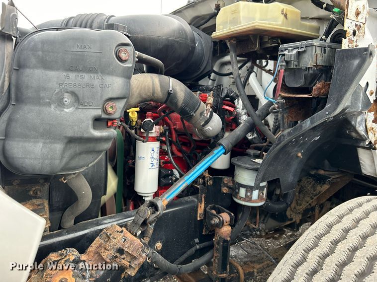 image for item OM9230 2009 Ford F650 Super Duty  box truck