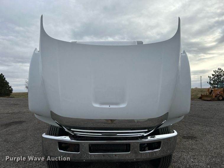 image for item OM9230 2009 Ford F650 Super Duty  box truck