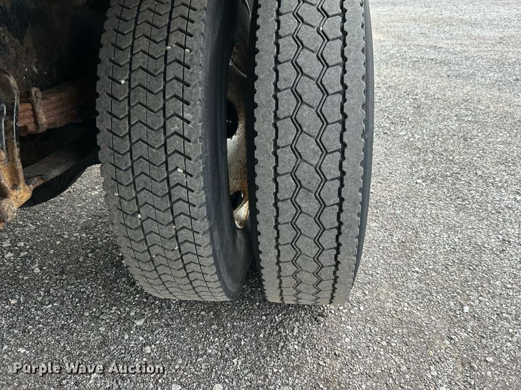 image for item OM9230 2009 Ford F650 Super Duty  box truck