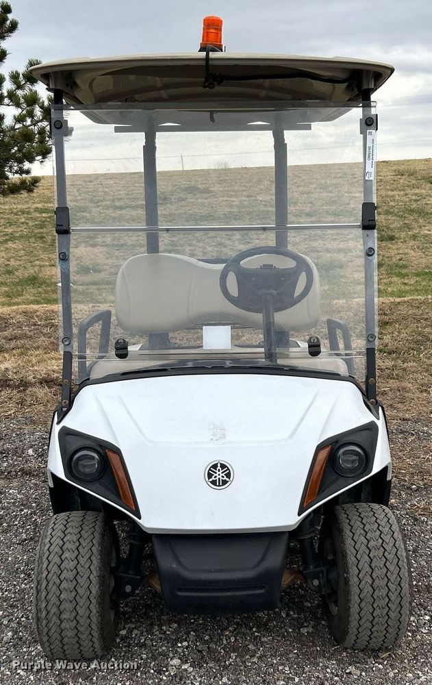 image for item OM9240 2017 Yamaha DR2E17  golf cart