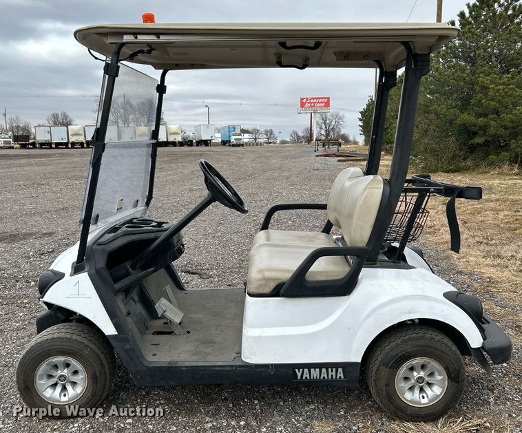 image for item OM9240 2017 Yamaha DR2E17  golf cart