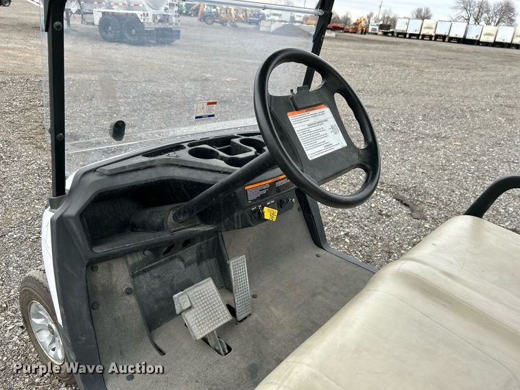 image for item OM9240 2017 Yamaha DR2E17  golf cart