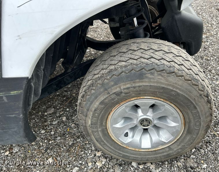 image for item OM9240 2017 Yamaha DR2E17  golf cart