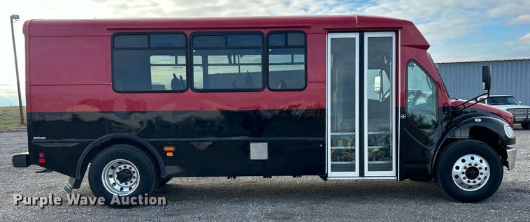 image for item OM9242 2018 Freightliner M2  shuttle bus