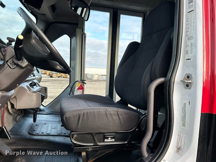 image for item OM9242 2018 Freightliner M2  shuttle bus