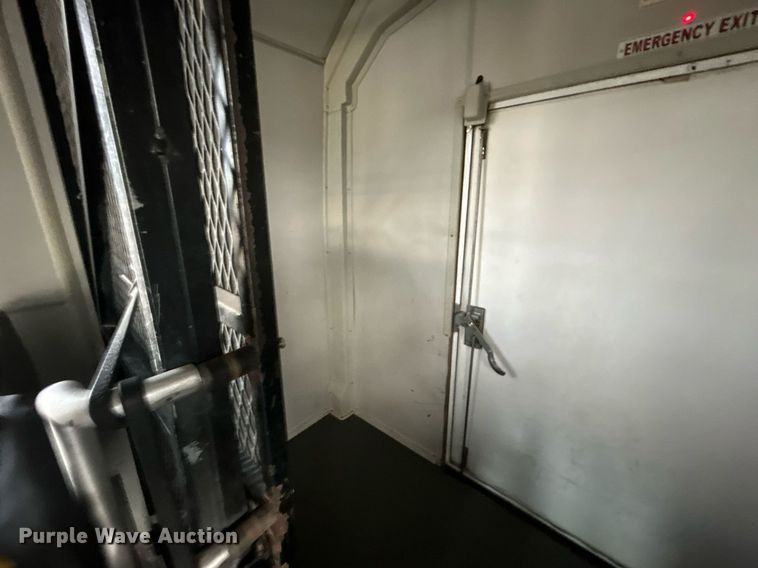 image for item OM9242 2018 Freightliner M2  shuttle bus