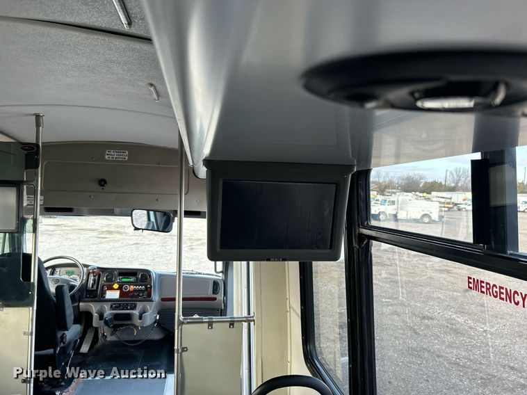 image for item OM9242 2018 Freightliner M2  shuttle bus