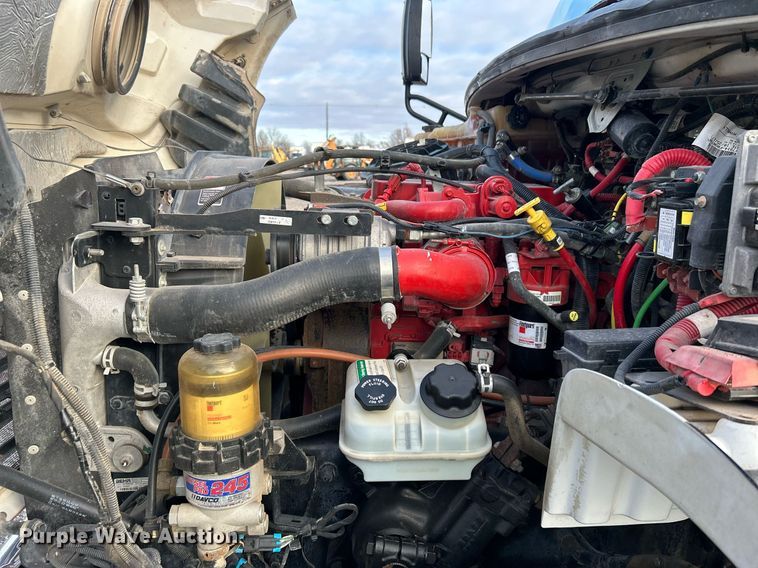 image for item OM9242 2018 Freightliner M2  shuttle bus