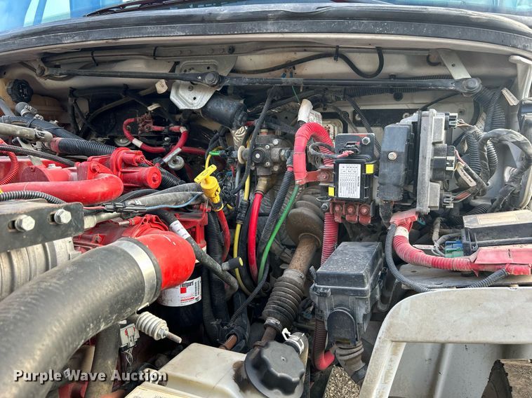 image for item OM9242 2018 Freightliner M2  shuttle bus