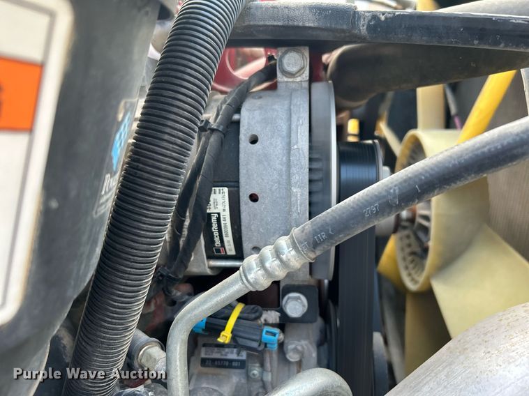 image for item OM9242 2018 Freightliner M2  shuttle bus