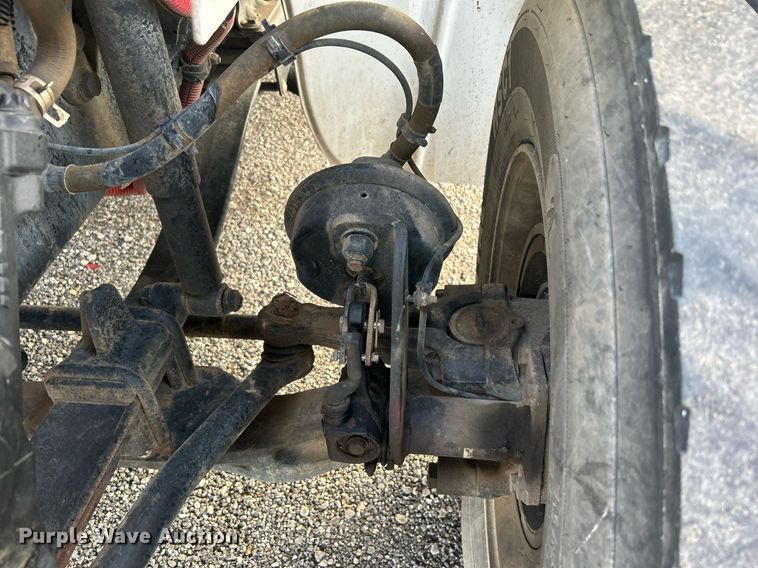 image for item OM9242 2018 Freightliner M2  shuttle bus