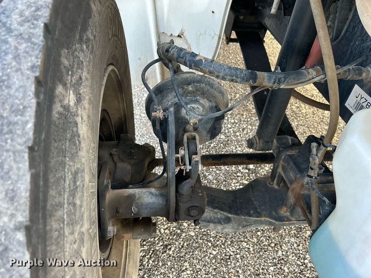 image for item OM9242 2018 Freightliner M2  shuttle bus