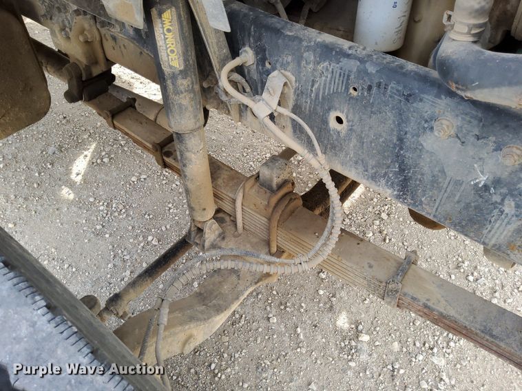 image for item DJ0839 2002 Ford F650 Super Duty XL  dump truck