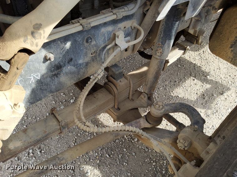 image for item DJ0839 2002 Ford F650 Super Duty XL  dump truck