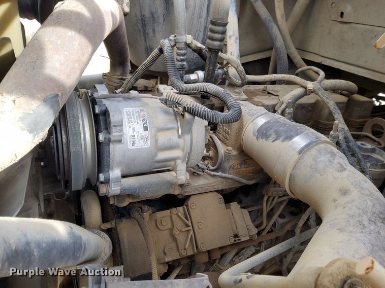 image for item DJ0839 2002 Ford F650 Super Duty XL  dump truck