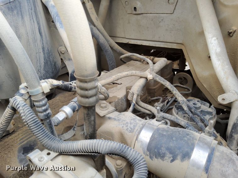 image for item DJ0839 2002 Ford F650 Super Duty XL  dump truck