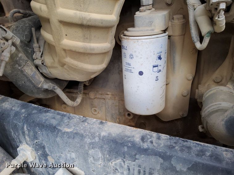 image for item DJ0839 2002 Ford F650 Super Duty XL  dump truck