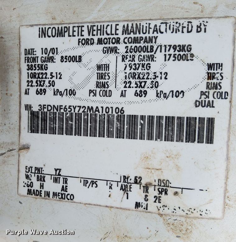 image for item DJ0839 2002 Ford F650 Super Duty XL  dump truck