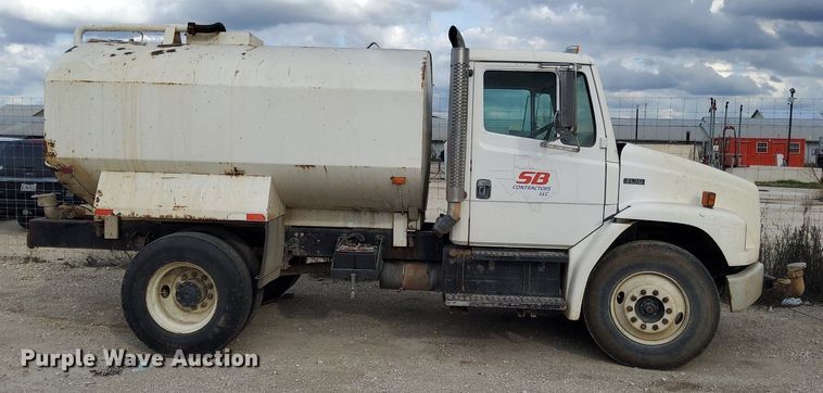 image for item DJ0840 1997 Freightliner FL70  water truck