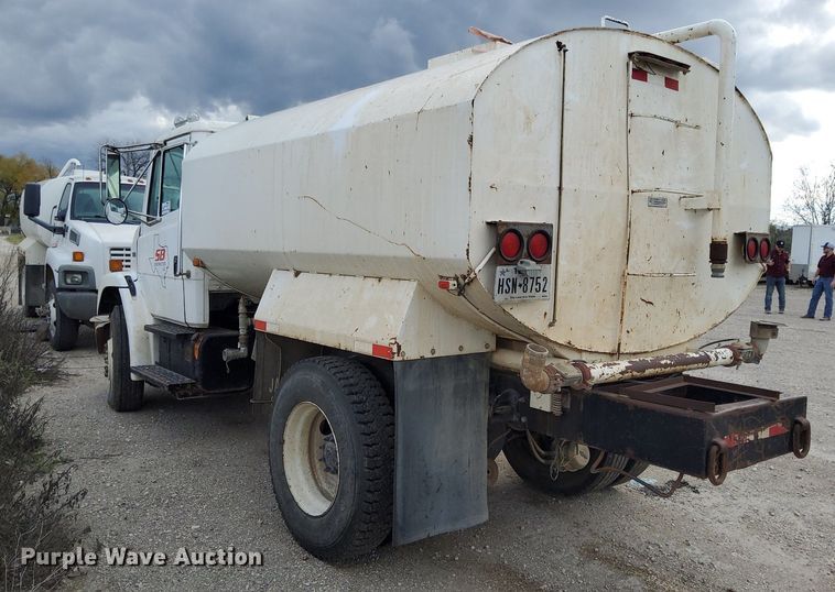 image for item DJ0840 1997 Freightliner FL70  water truck
