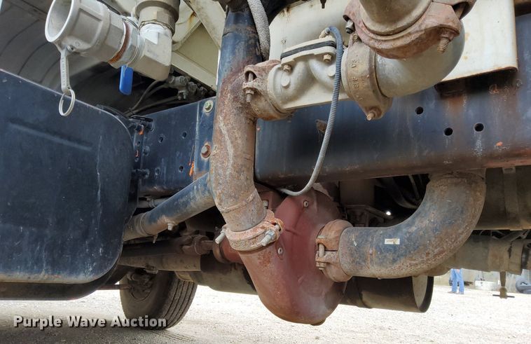 image for item DJ0840 1997 Freightliner FL70  water truck