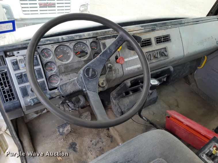 image for item DJ0840 1997 Freightliner FL70  water truck