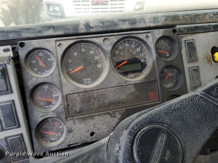 image for item DJ0840 1997 Freightliner FL70  water truck