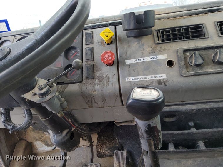 image for item DJ0840 1997 Freightliner FL70  water truck