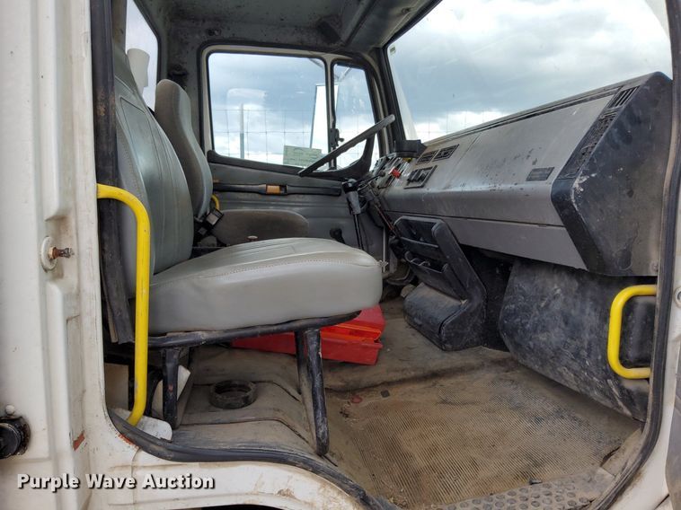 image for item DJ0840 1997 Freightliner FL70  water truck