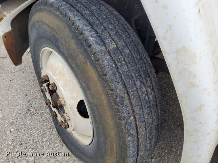 image for item DJ0840 1997 Freightliner FL70  water truck