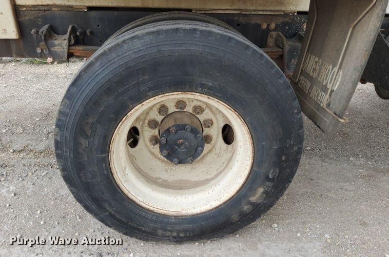 image for item DJ0840 1997 Freightliner FL70  water truck