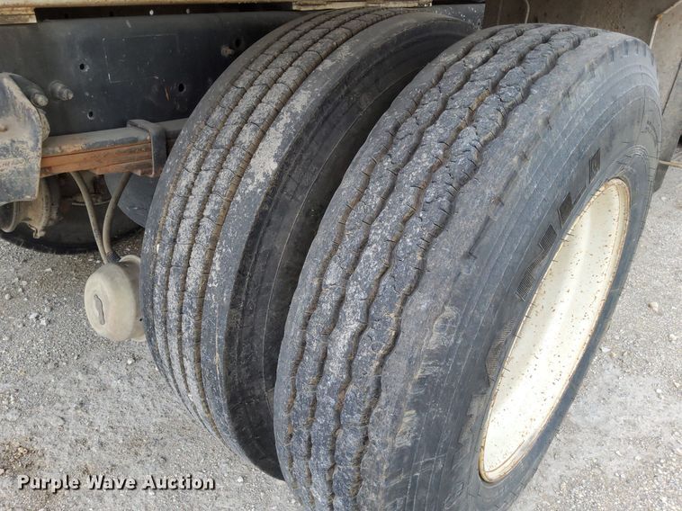 image for item DJ0840 1997 Freightliner FL70  water truck