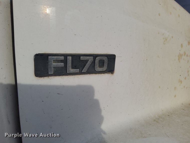 image for item DJ0840 1997 Freightliner FL70  water truck