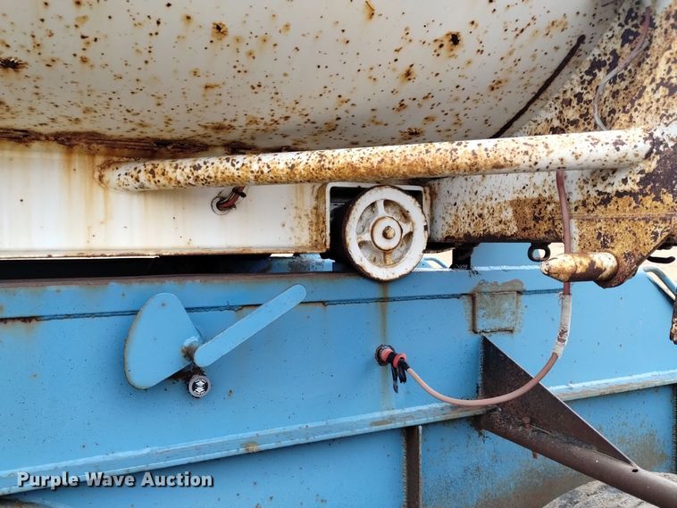 image for item DK8927 1986 Wesco 863026  transfer trailer