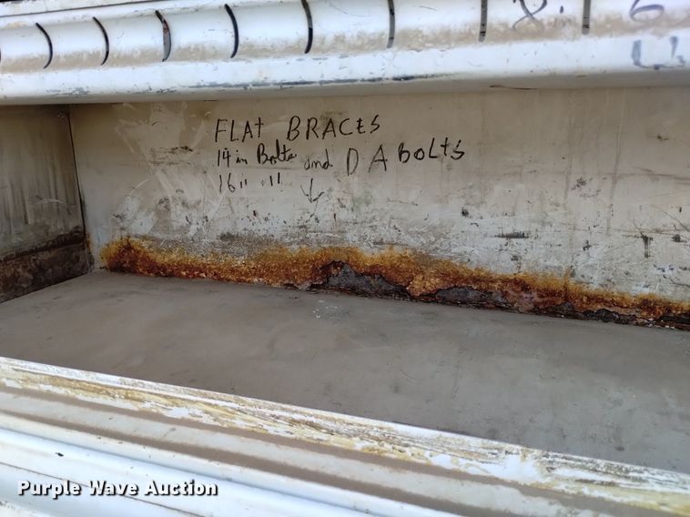 image for item DK8955 2000 International 4700  digger derrick truck