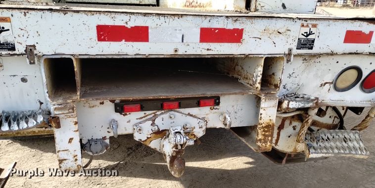 image for item DK8955 2000 International 4700  digger derrick truck