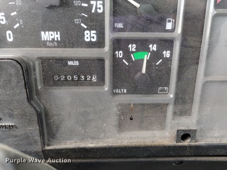 image for item DK8955 2000 International 4700  digger derrick truck