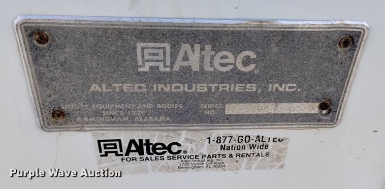 image for item DK8955 2000 International 4700  digger derrick truck