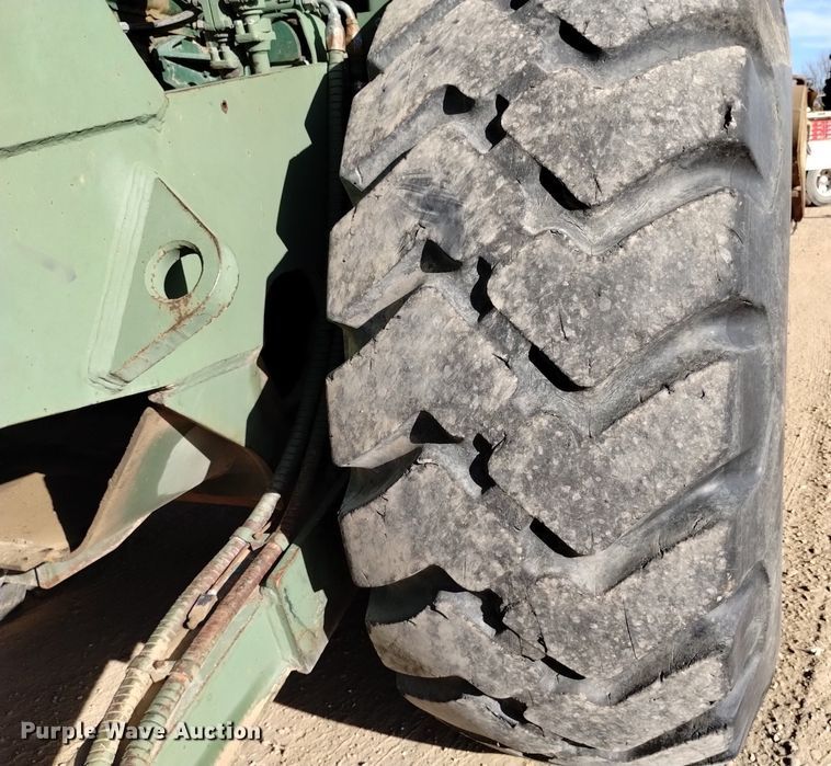 image for item DK8956 Clark 290M  scraper