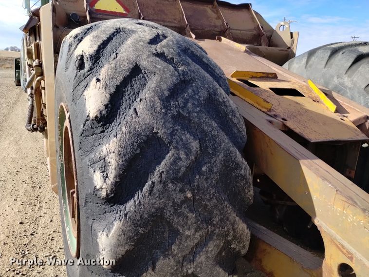 image for item DK8956 Clark 290M  scraper